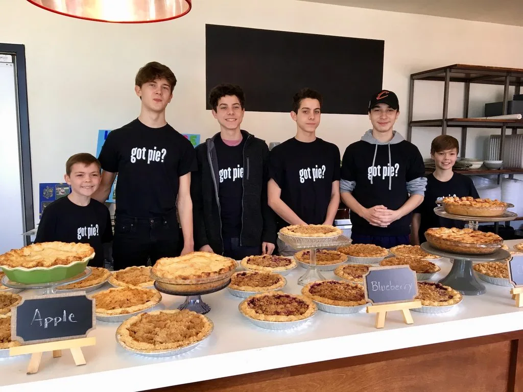 40 pies and their six bakers