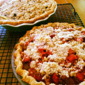 straw rhubarb pie